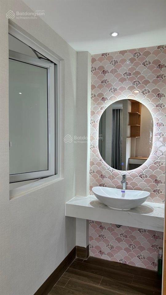 Ngay ga metro bình thái, ô tô đậu trong nhà, nhà đẹp giá 8.2 tỷ còn tl