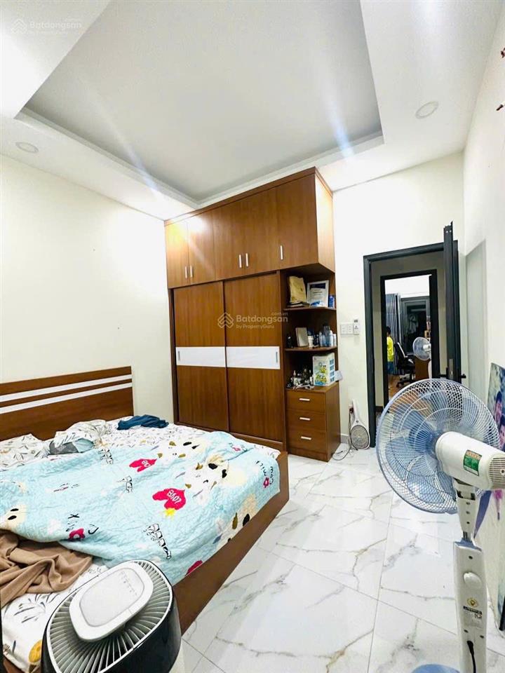 Gần chợ bà chiểu  56m2  3 tầng có sân thượng  vài bước ra mặt tiền  lê văn duyệt, bình thạnh