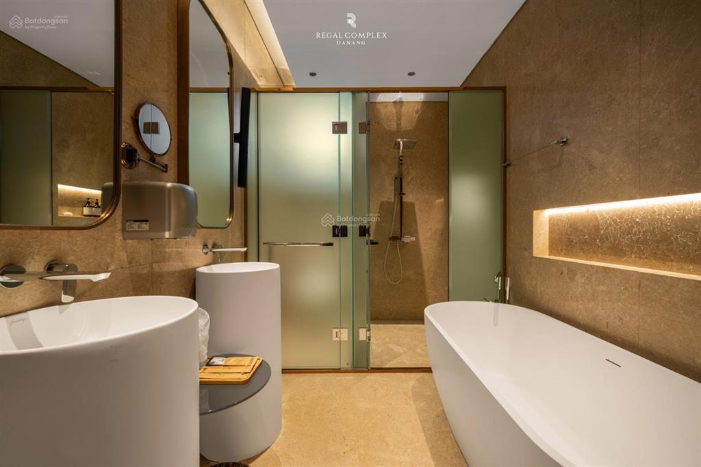 Quỹ căn 2pn  view sông, biển  tặng gói nội thất 200tr/  cam kết thuê lại 2535tr/tháng