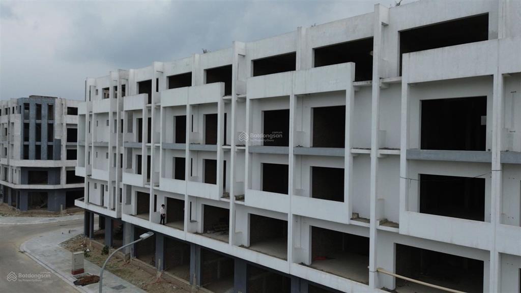 Liền kề hà nội oriental cùng vị trí, giá đang chênh 3  4 tỷ, một căn duy nhất chủ cần bán gấp