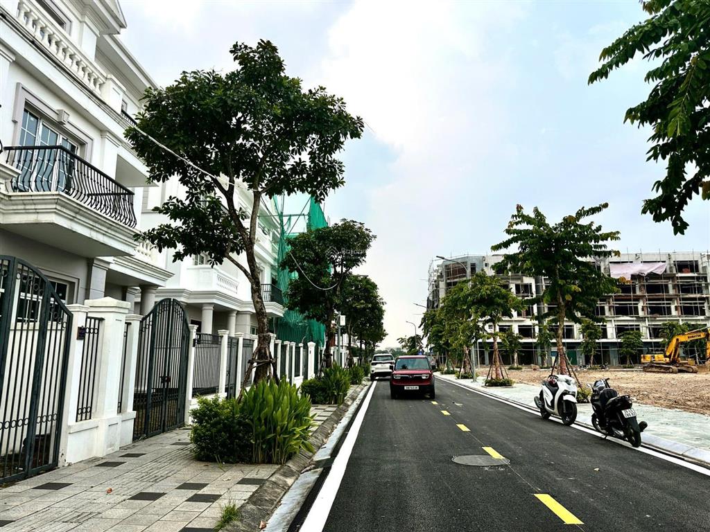 Biệt thự eurowindow twin parks 192m², không gian sống xanh, giá khoảng 30 tỷ
