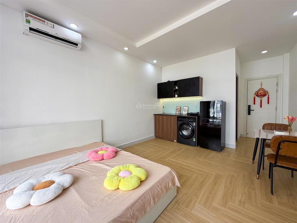 Cho thuê chdv trung tâm q7 full nt máy giặt ban công giá gần tdtu, lotte, cresant mall, rmit, ufm