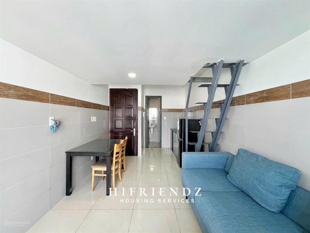 Cho thuê duplex ban công, full nt, gần lotte, rmit, tdtu, ufm, chỉ 10p qua quận 1,7,8