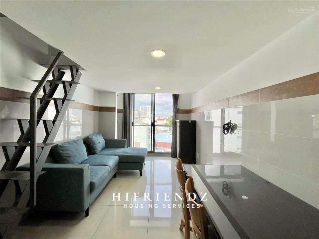 Cho thuê duplex ban công, full nt, gần lotte, rmit, tdtu, ufm, chỉ 10p qua quận 1,7,8