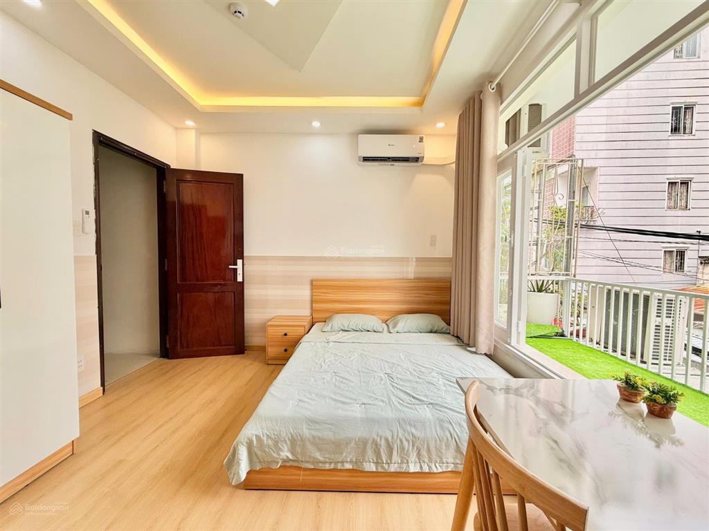 Cho thuê studio full nt, bancong nằm ngay xóm chiếu q4 gần q1,7,8 thuận tiện di chuyển