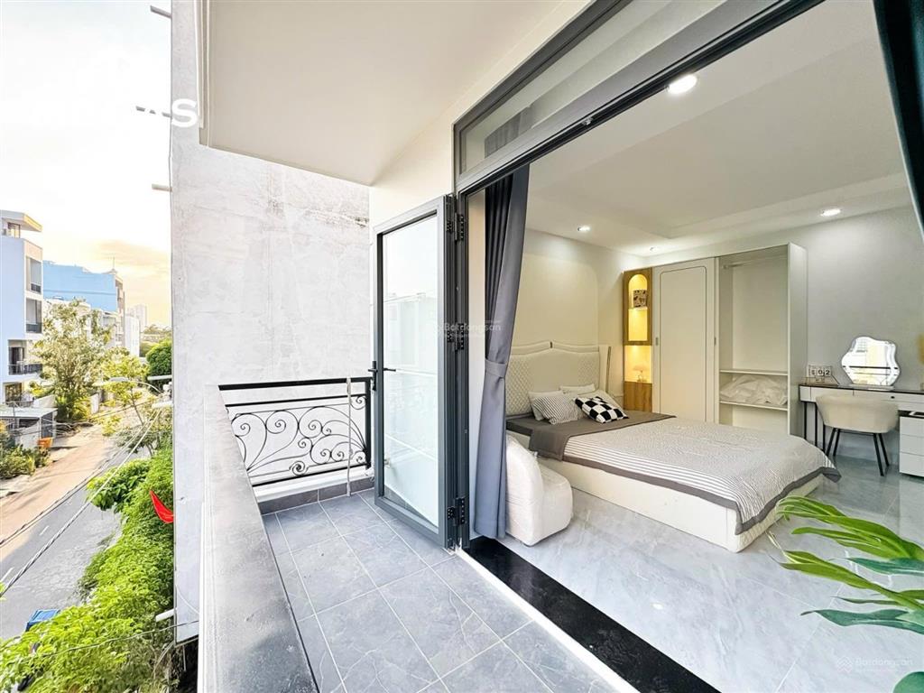 Cho thuê studio full nt,bancong trung tâm q4,gần trung tâm thương mại,gần q1,7,8,gần nhà hàng