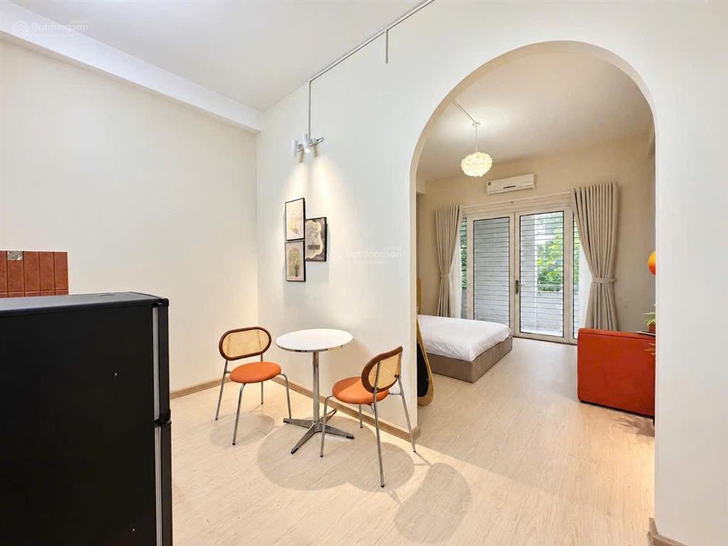 Cho thuê studio full nt,bancong trung tâm q4,gần trung tâm thương mại,gần q1,7,8,gần nhà hàng