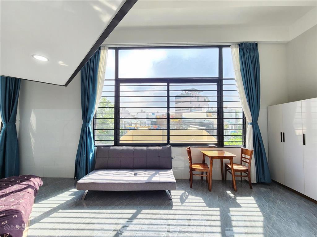 Cho thuê duplex ban công,full nt trung tâm q4 gần nhà hàng,coffee, gần q1,7,8,trung tâm thương mại