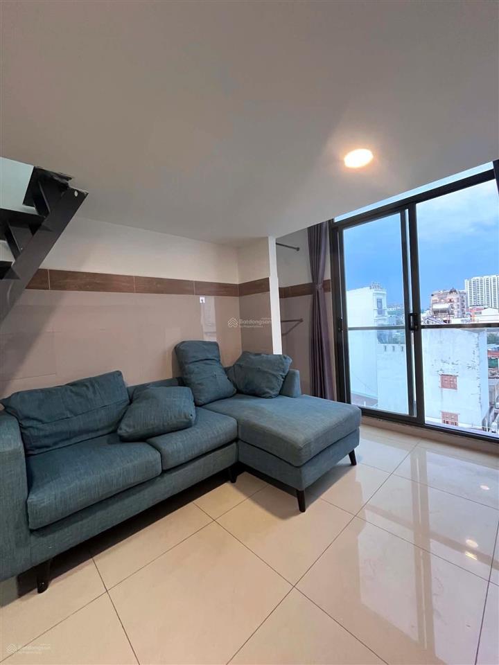 Cho thuê duplex ban công,full nt trung tâm q4 gần nhà hàng,coffee, gần q1,7,8,trung tâm thương mại