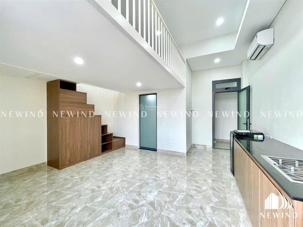 Cho thuê duplex ban công,full nt trung tâm q4 gần nhà hàng,coffee, gần q1,7,8,trung tâm thương mại