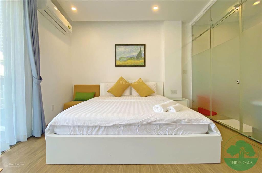 Cho thuê chdv nằm ngay trung tâm quận 4, máy giặt riêng, full nt, thuận tiện qua quận 1, quận 7