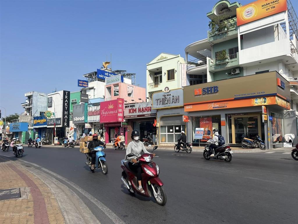 Bán nhà 214m2 mặt tiền đường võ văn ngân trung tâm, kinh doanh sầm uất nhất thủ đức