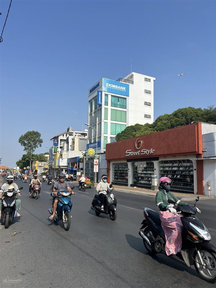 Bán nhà 214m2 mặt tiền đường võ văn ngân trung tâm, kinh doanh sầm uất nhất thủ đức