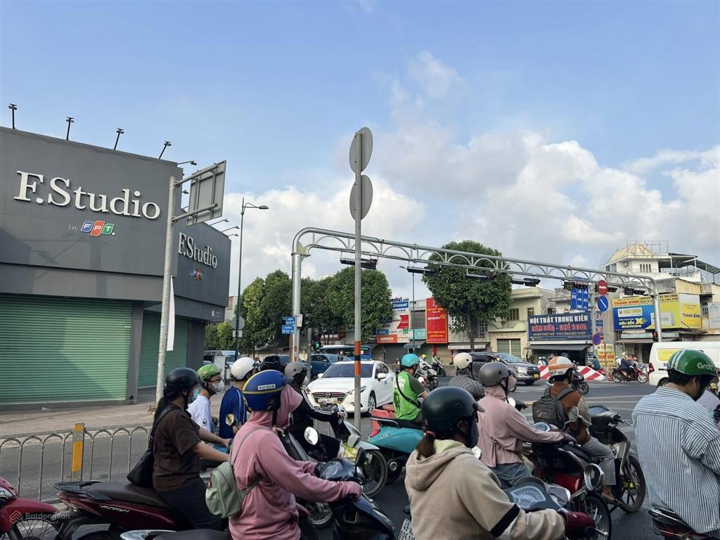 Giảm 3 tỷ! tòa nhà 5x27m mặt tiền tô ngọc vân vị trí đắc địa, sầm uất nhất thủ đức