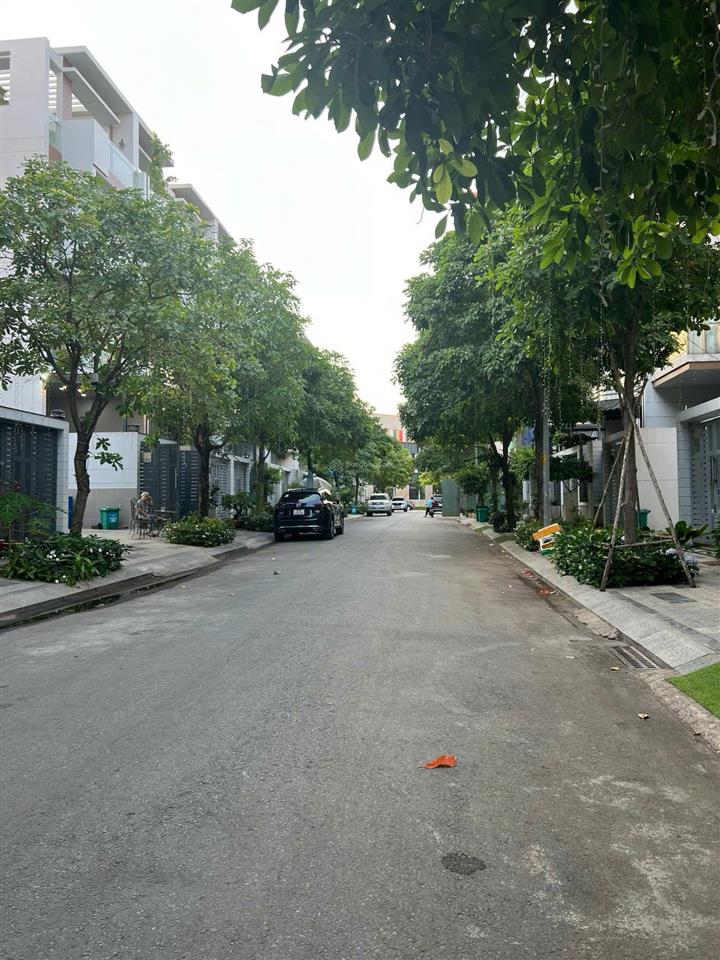 Bán nhà phố 5x23m hầm 4 tầng, hoàn thiện có thang máy, sẵn dòng tiền 40 triệu/tháng