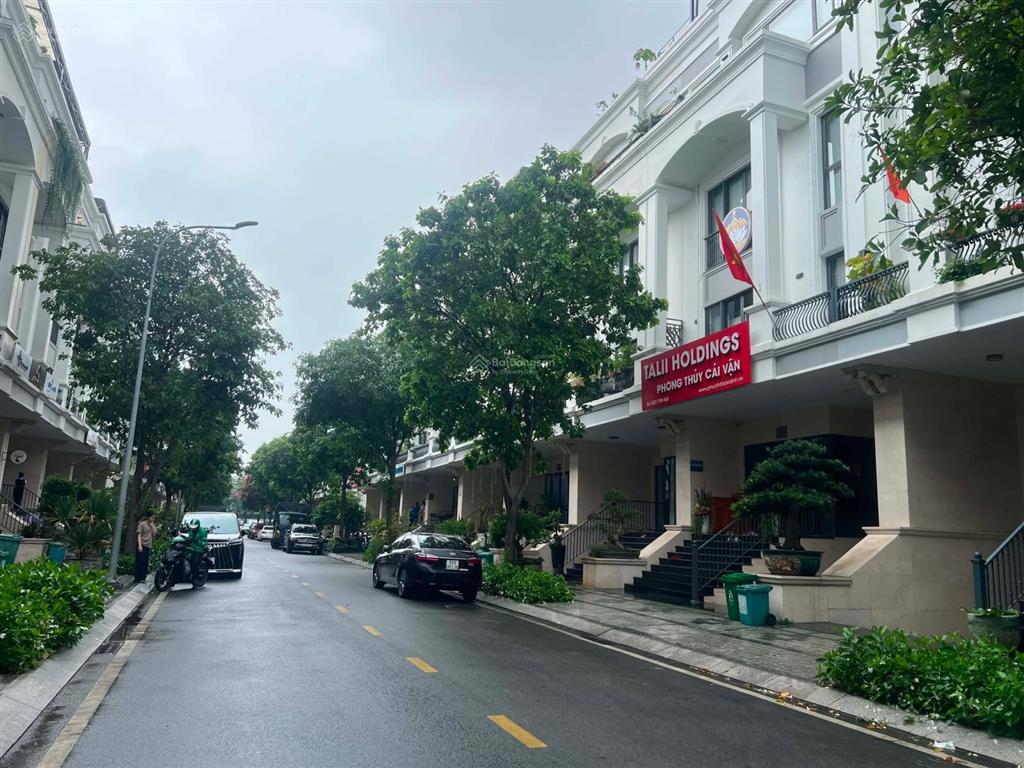 Rẻ nhất! căn 7m mt hầm 4 tầng 27.5 tỷ, dòng tiền 50 triệu/tháng tại vạn phúc city