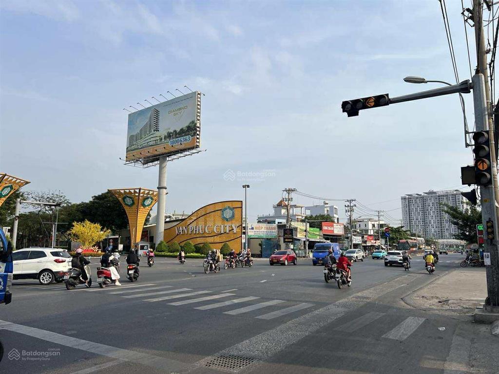 Bán lô đất 8mx40m 28 tỷ mặt tiền ql13, hiệp bình phước đang có hđ thuê 50 triệu