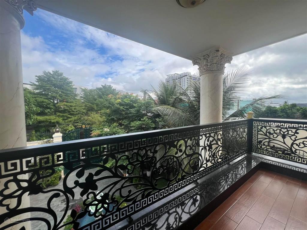 Giảm siêu mạnh 15 tỷ cho biệt thự sân vườn 510m2 bên sông sài gòn ở thủ đức