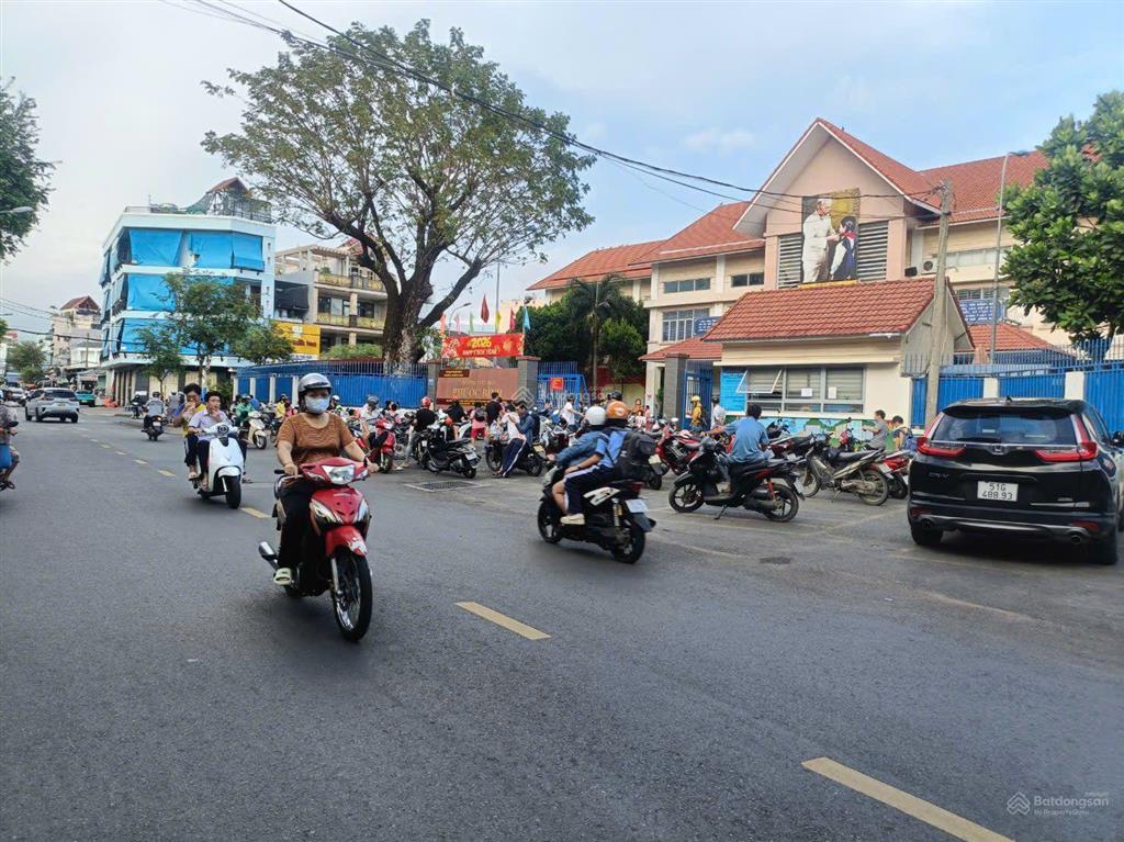 Siêu phẩm nhà 5 tầng chdv phước bình, ngay chợ, mb kinh doanh đỉnh, 88m2, thu nhập 50tr/tháng