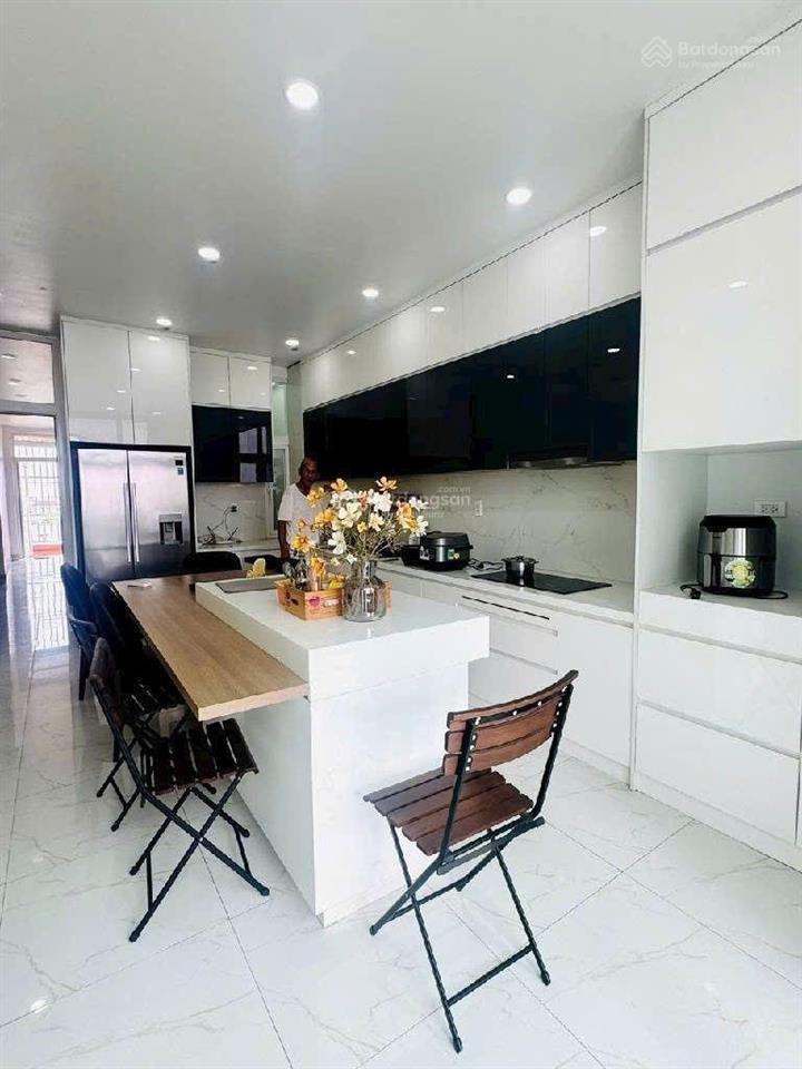 Nhà đẹp mặt tiền kinh doanh đỉnh đỗ xuân hợp, 5 tầng có thang máy, 22 tỷ