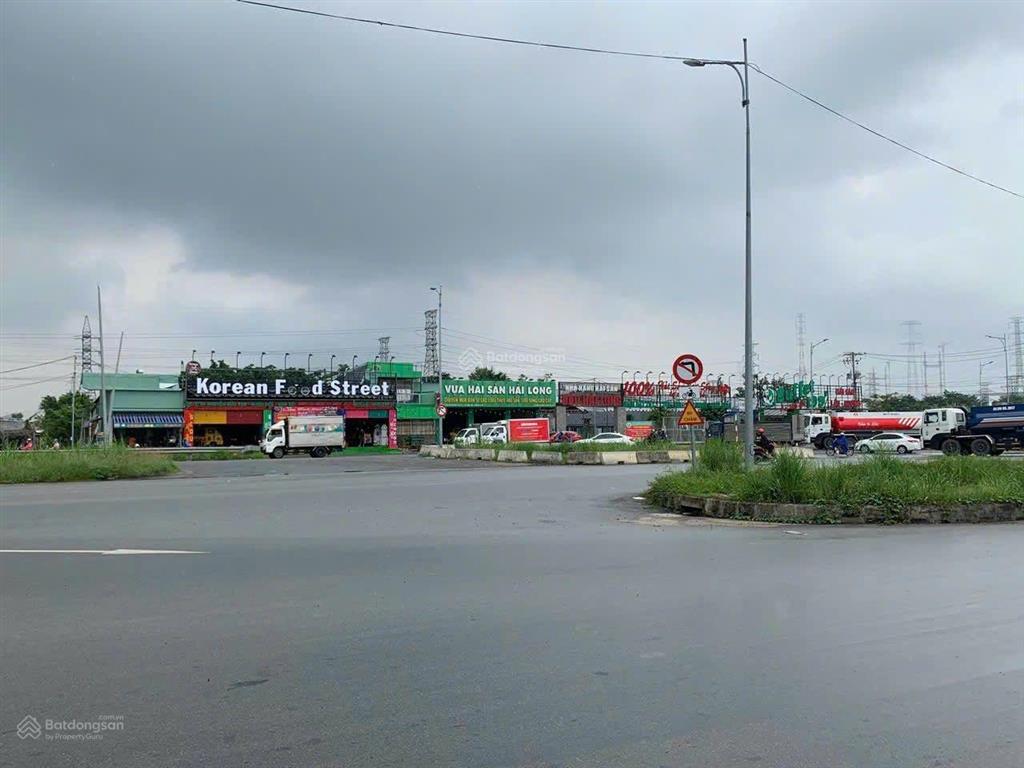 Bán mặt tiền ngang 50m, nguyễn hữu thọ, ngay đầu cao tốc long thành  bến lức (đoạn nguyễn văn tạo)