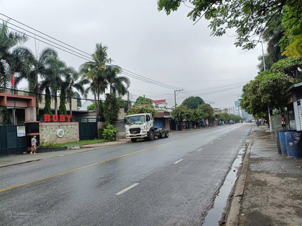 *** bán lô đất đẹp 2.600 m2 mặt tiền đường dt 743c, dĩ an, bình dưong, chỉ 60 tỷ