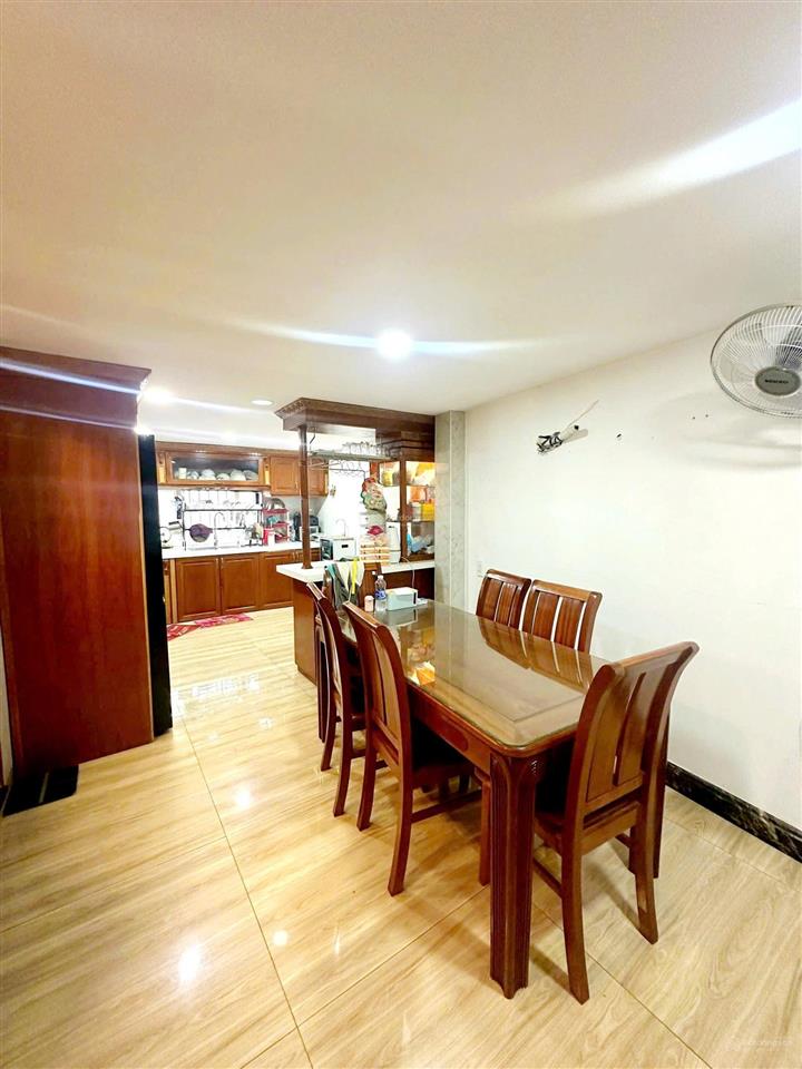 Mình bán nhà đẹp, giá rẻ, đường trường chinh, q.tân bình, chỉ 8.9 tỷ alo nhân 0966 481 ***
