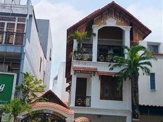 Mình bán nhà đẹp, giá rẻ , sát đường tân sơn nhì ,q.tân phú, chỉ 7.9 tỷ alo nhân 0966 481 ***