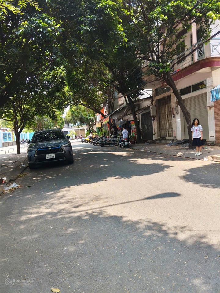 Mình bán nhà đẹp, giá rẻ , sát đường tân sơn nhì ,q.tân phú, chỉ 7.9 tỷ alo nhân 0966 481 ***
