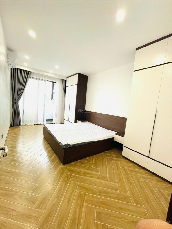 Bán tòa chdv tây hồ  97m* 8 tầng thang máy  ô tô  view hồ  dòng tiền 120tr/tháng 42tỷ