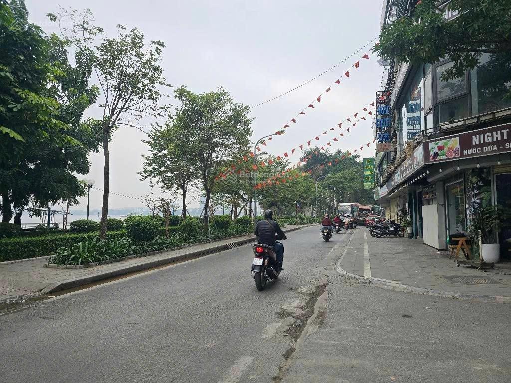 Bán nhà trích sài, hồ tây  2 thoáng trước sau  nhà view hồ đẹp ở luôn  6 tầng  13,5 tỷ