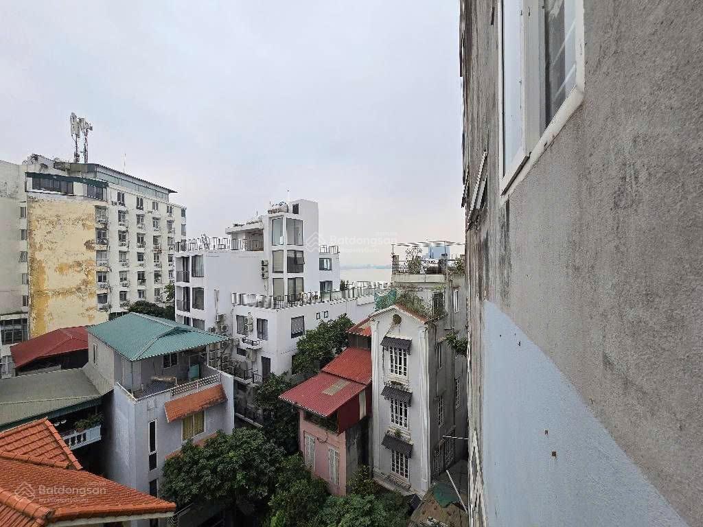 Bán nhà trích sài, hồ tây  2 thoáng trước sau  nhà view hồ đẹp ở luôn  6 tầng  13,5 tỷ