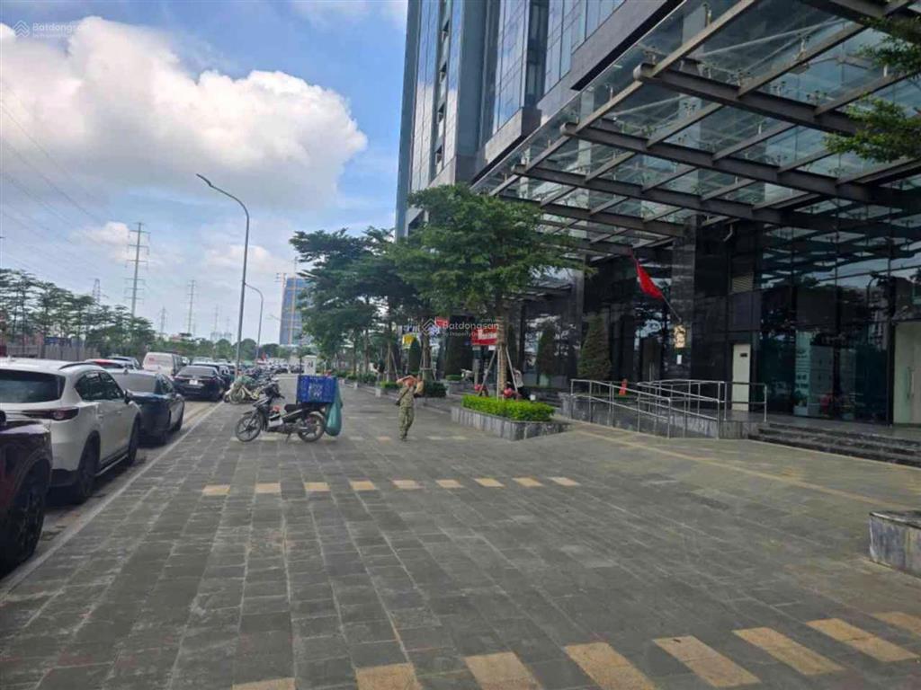 Bán căn hộ 3pn chung cư sunshine city  105m  lô góc  full nội thất xịn, mới tinh  13 tỷ