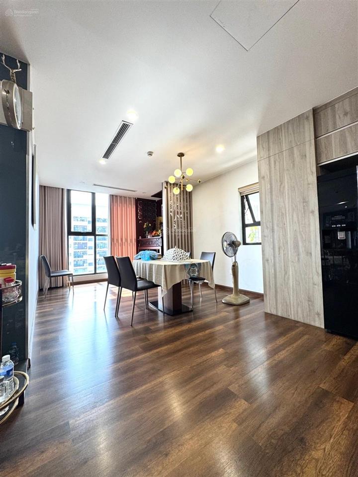 Bán căn hộ 4pn 3wc chung cư sunshine riverside, 191m2, full nội thất xịn, giá siêu hời 20,5 tỷ