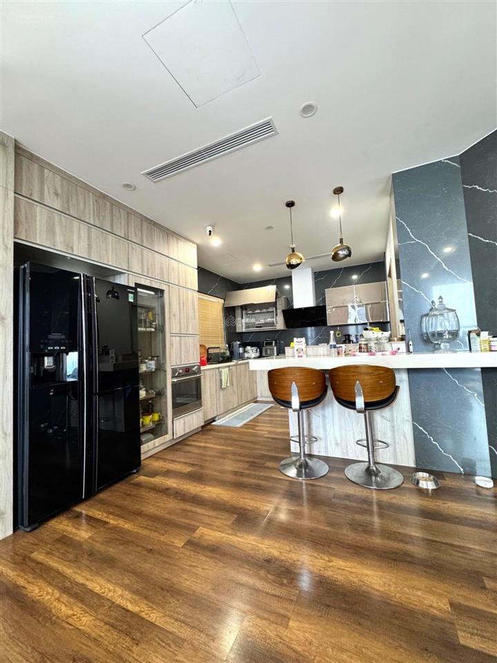 Bán căn hộ 4pn 3wc chung cư sunshine riverside, 191m2, full nội thất xịn, giá siêu hời 20,5 tỷ