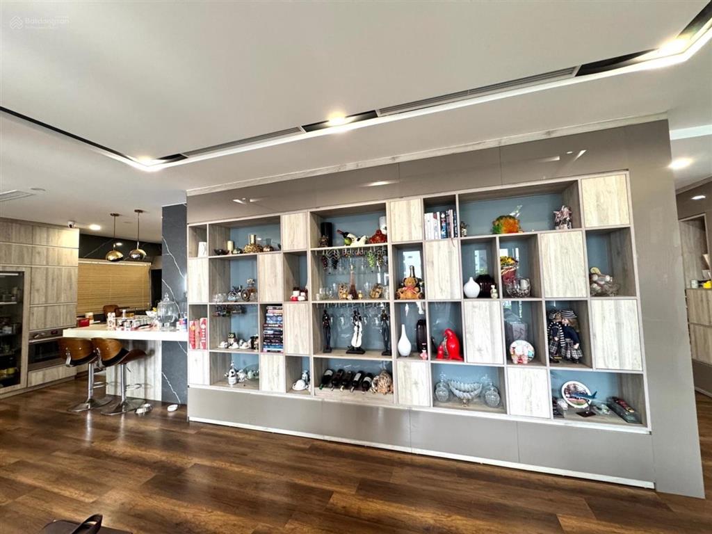 Bán căn hộ 4pn 3wc chung cư sunshine riverside, 191m2, full nội thất xịn, giá siêu hời 20,5 tỷ