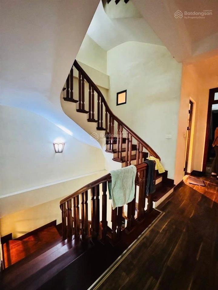 Bán nhà phố nhật chiêu  trung tâm tây hồ  58m, 5 tầng  10m ra hồ tây  20.9 tỷ