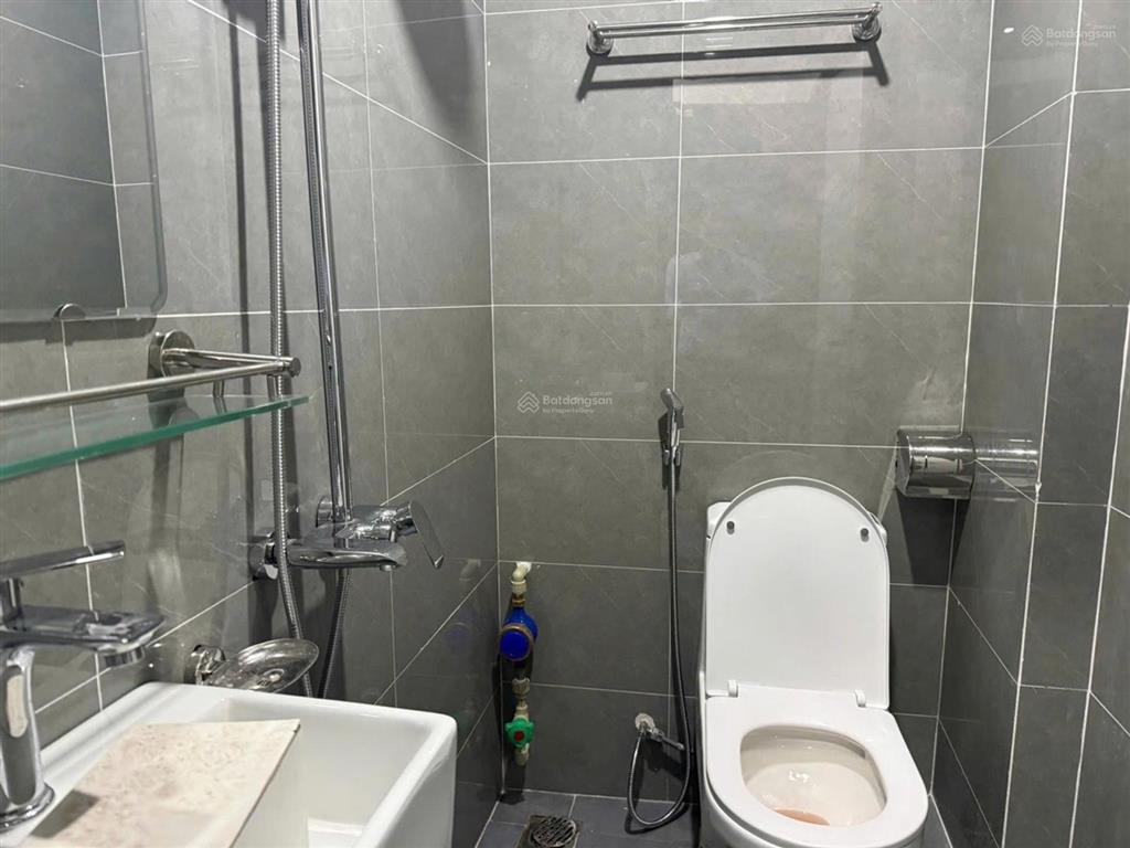 Ccmn phố núi trúc  ba đình  43m * 7 tầng thang máy* 12 phòng *gần ô tô* dòng tiền 1tỷ/năm