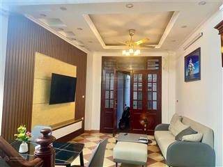 Bán nhà phố lạc long quân tây hồ 37m ô tô đỗ cửa, vào nhà 300m ra hồ tây  11,5 tỷ