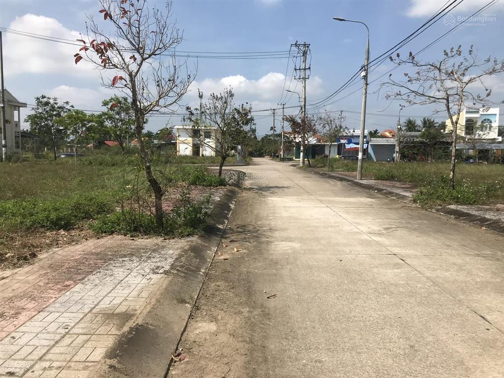 Tôi chính chủ cần bán lô khu dân cư đông yên, bình sơn, quảng ngãi, 125m2 sổ đỏ lâu dài