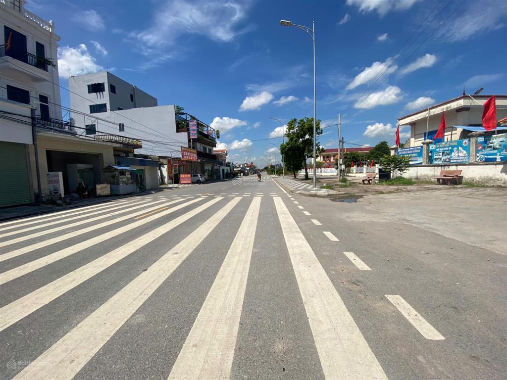 Mặt đường thôn, cạnh ngay nhà văn hoá, gần tỉnh lộ 352 tại thuỷ nguyên  hải phòng