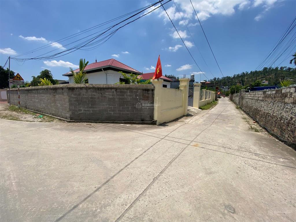 Giảm sâu! 113m2, đường thông, 2 ô tô tránh, sau lưng trường học, sát trục liên xã thuỷ nguyên