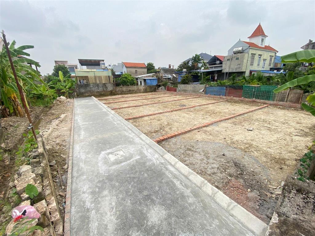 Đất ở đô thị mà rẻ hơn đất nông thôn. chỉ từ hơn 400tr  cách đường liên phường chỉ 50m