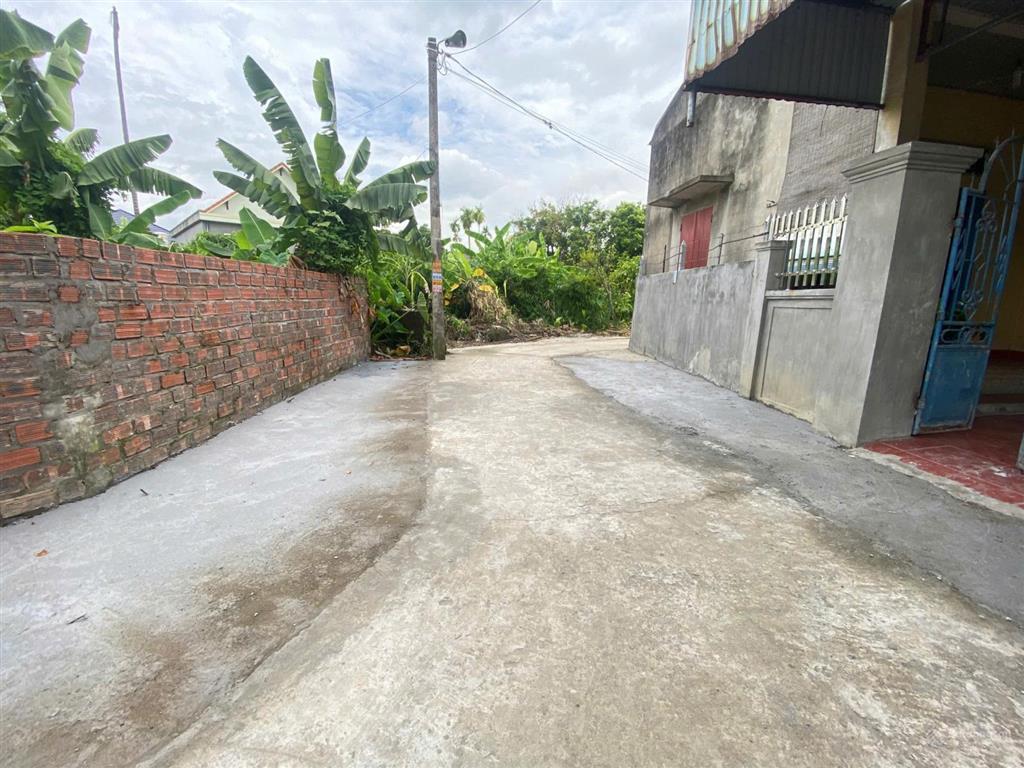 Đất đô thị mà rẻ như đất nông thôn
