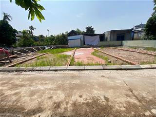 Vài trăm triệu thôi, 20m ra đường liên phường, giáp đường tỉnh lộ 352, đi bộ đến