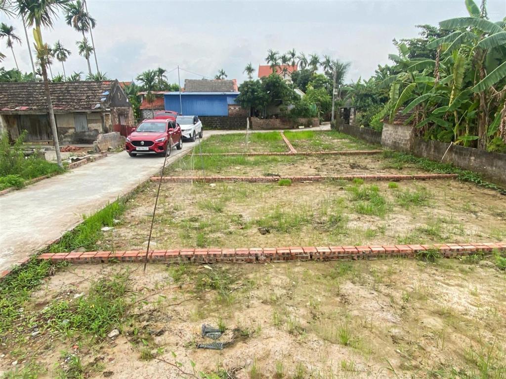 Cách thị trấn núi đèo sầm uất chỉ 5 phút di chuyển