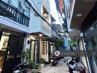 (video nhà thật) chính chủ. nhà mới tinh 3 tầng như hình. 2 phòng ngủ. 3 wc. hẻm 4m. ko quy hoạch