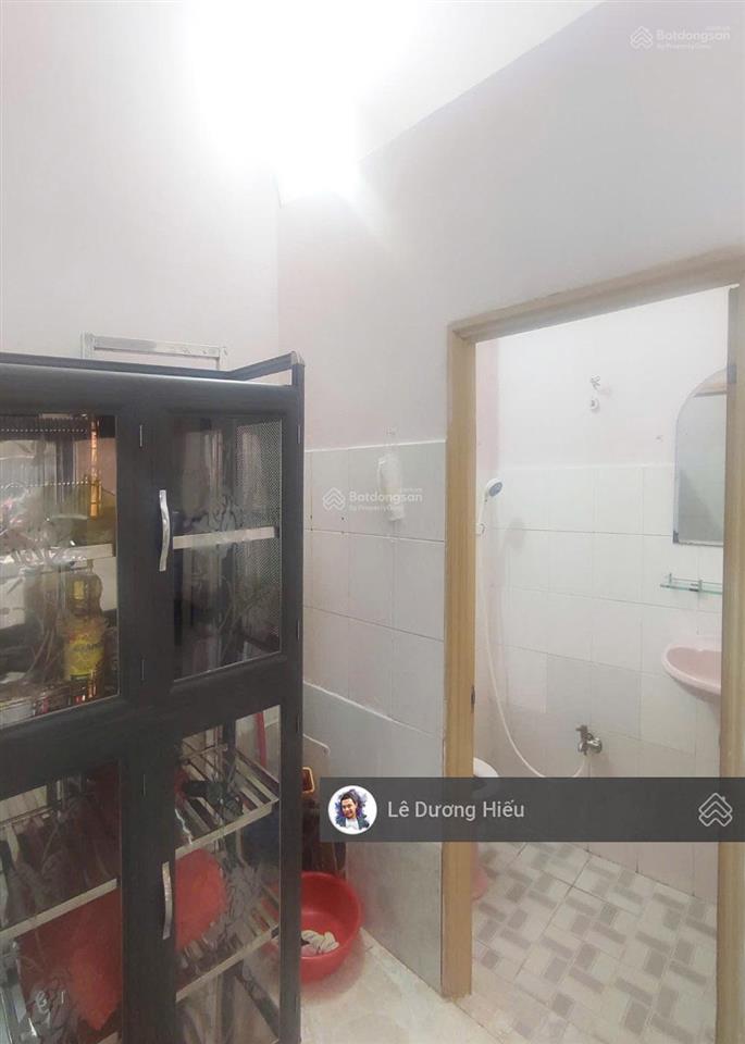 Bán nhà tôn đản 30m2. mặt tiền 3.6m. không quy hoạch. tiện kinh doanh. đang cho thuê 8tr/tháng