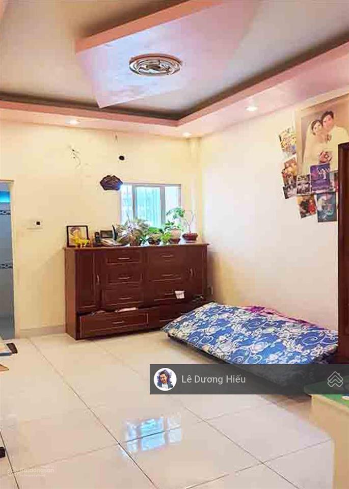 Bán nhà đoàn văn bơ. diện tích 60m2 quận 4. ngang 3.3m (nở hậu) hẻm an ninh. hoàn công đủ. không qh