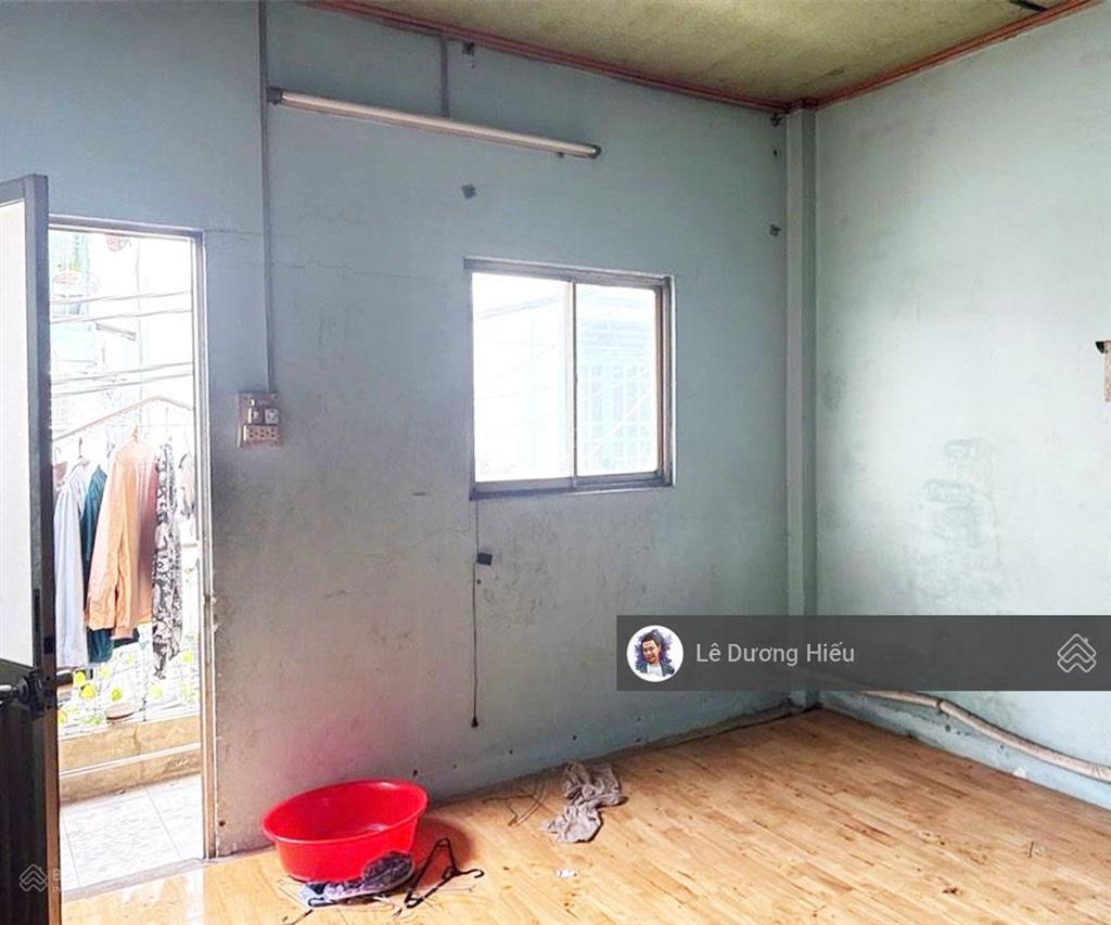 Bán nhà tôn đản. 49m2 (3.8m x 13m). hẻm gần 3m. nhà cũ tiện xây mới. không chút quy hoạch